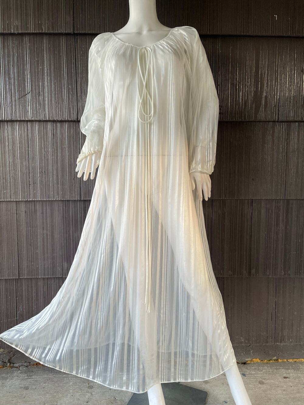 🔥VTG Shirley Of Hollywood Striped Ivory Sheer Long Nightgown Ethereal Prairie